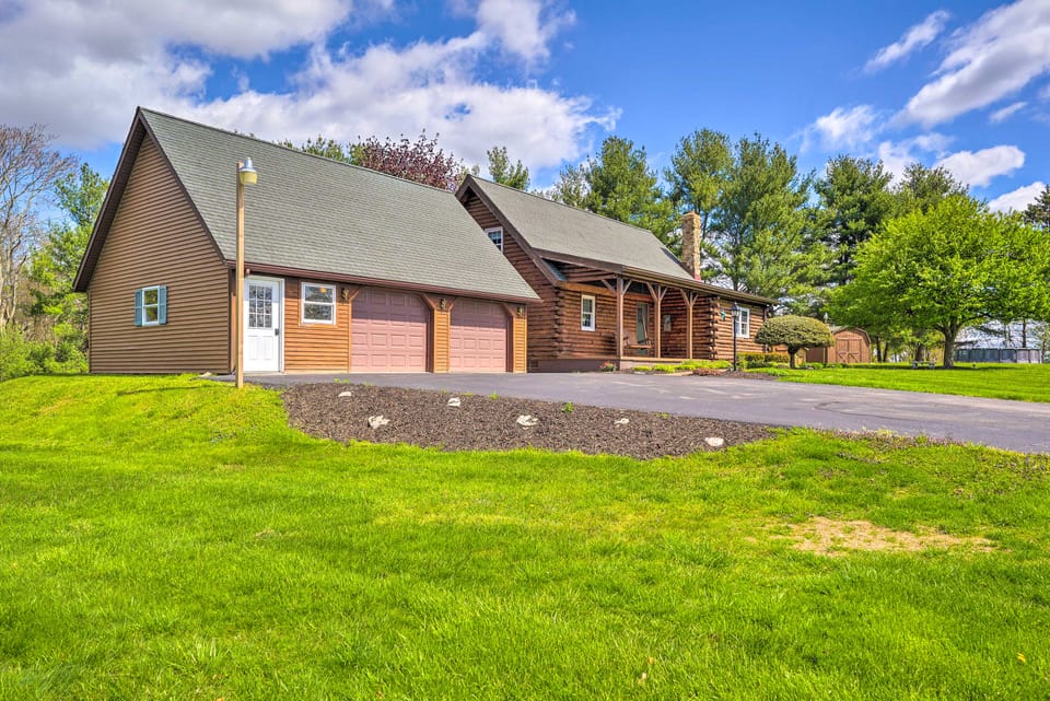 Rustic Zanesville Getaway w/ Expansive Yard! House in Ohio