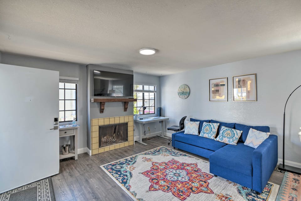 Breezy Monterey Apt: Walk to Downtown & Beach Apartment in Monterey