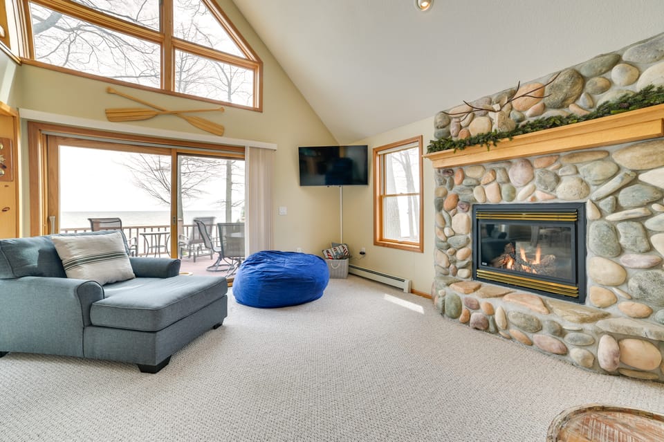 Waterfront Lake Huron Home - Private Beach! House in Michigan