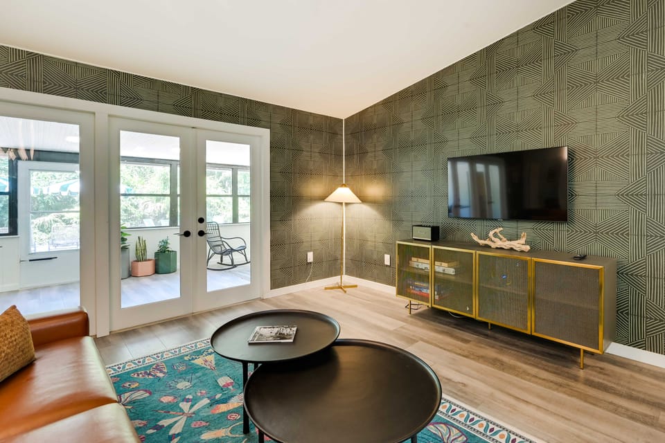 Riverfront Cottage in Homosassa: 'Chateau Relaxo' Cottage in Florida