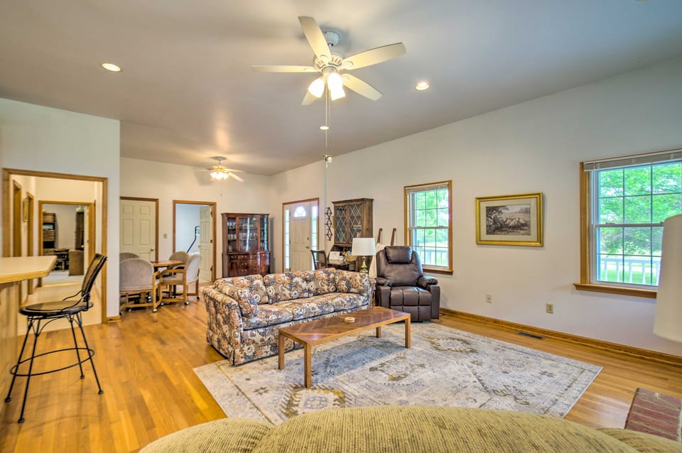 Charming Boydton Retreat ~ 5 Mi to Kerr Lake! House in Virginia