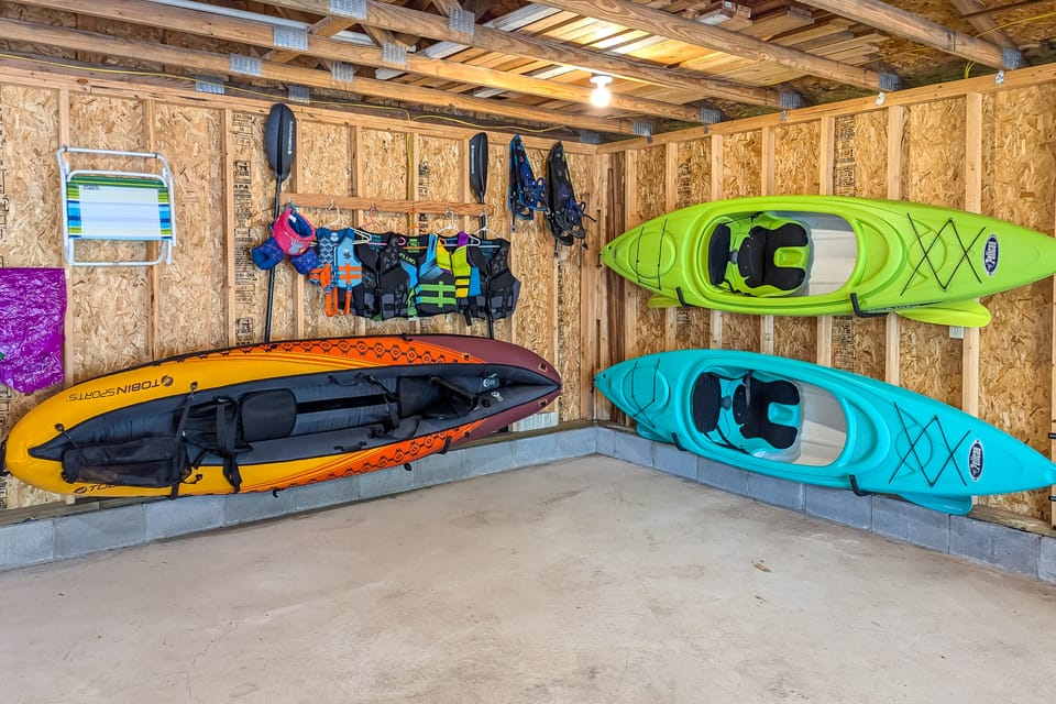 Family Retreat Near Beach on Lake Charlevoix House in Michigan