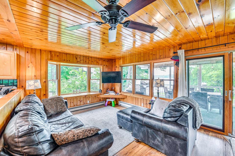 Lakefront Gloversville Home w/ Beach + Dock! House in Great Sacandaga Lake