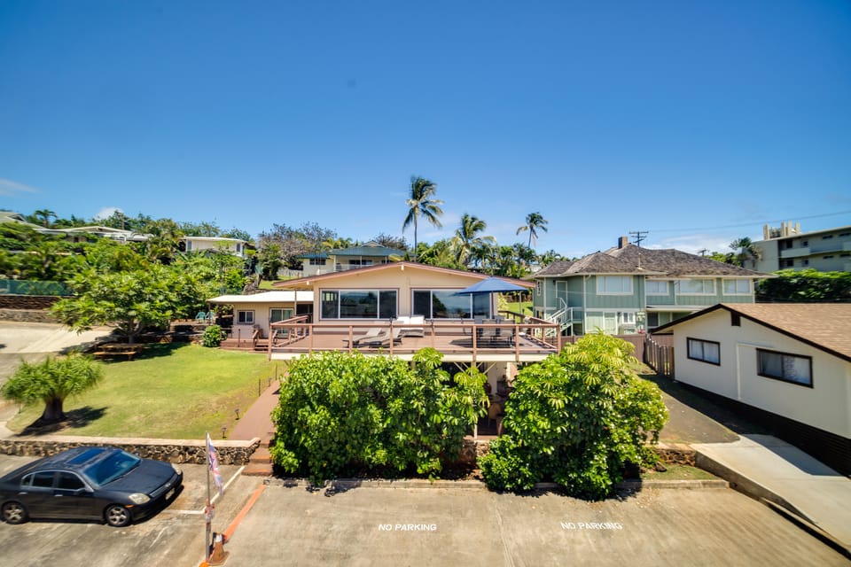 Walk to Beach: Koloa Getaway w/ Ocean Views House in Poipu