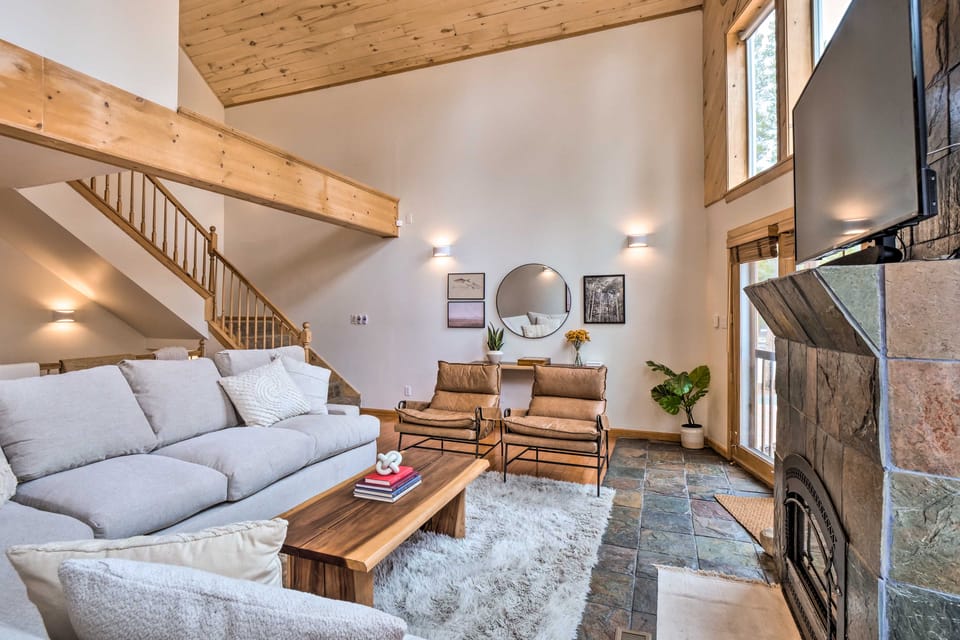 2 Mi to Dtwn: Leadville Haven w/ 2 Furnished Decks House in Colorado