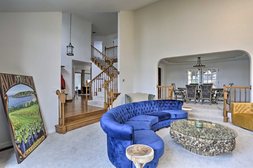 Redding Getaway w/ Hot Tub & Outdoor Kitchen! House in Redding