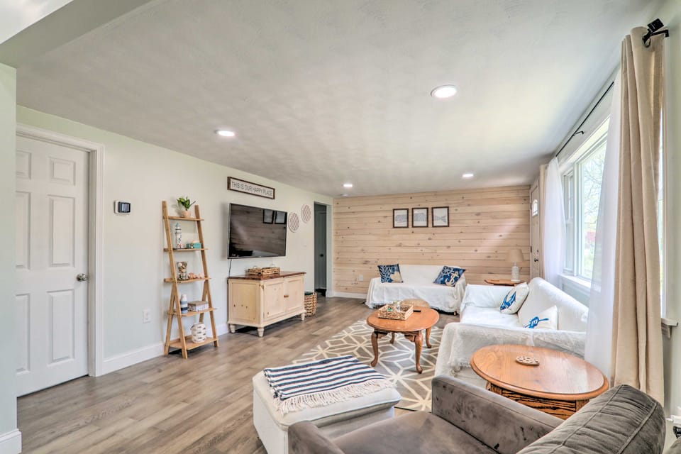 Bike to Beach: Centerville Home w/ Deck! House in Centerville