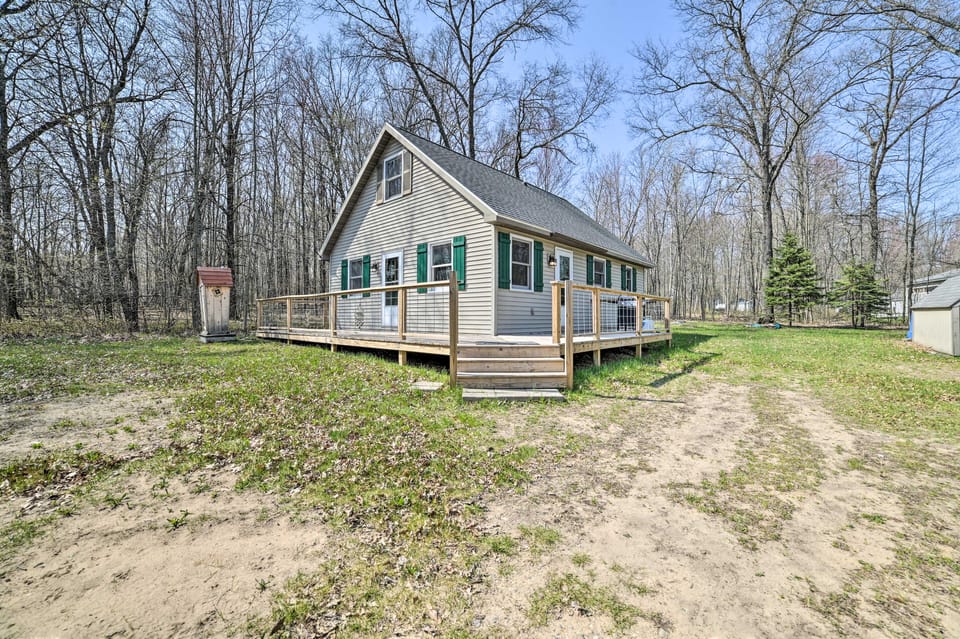 Family Cottage 3 Mi to Higgins Lake State Pk! House in Michigan