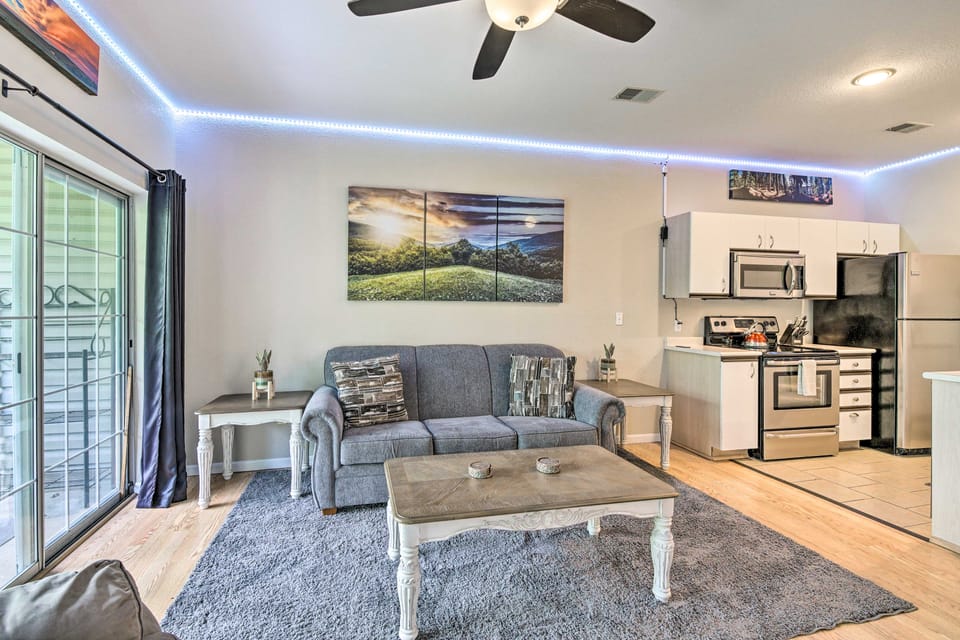 6 Mi to Branson Strip! Dog-Friendly Golf Condo Apartment in Ozark Mountains
