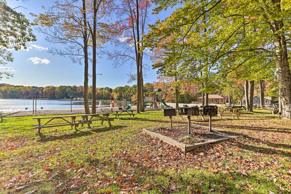 Pocono Lake Home w/ Fire Pit: Walk to Ski Hill! House in Coolbaugh Township