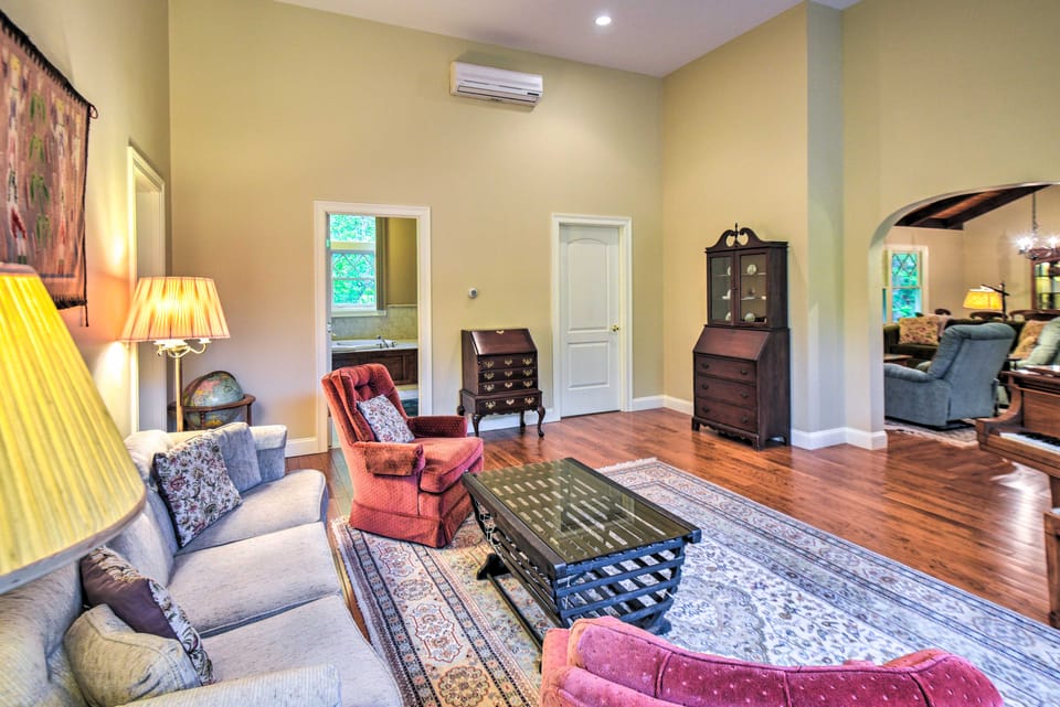 4 Mi to Ski Slopes: Family-Friendly Bartlett Home! House in Glen