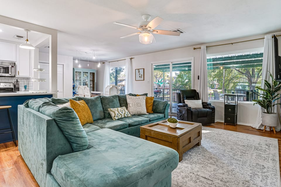 Bring Your Boat! 'Granbury on the Lake' w/ Deck House in Granbury