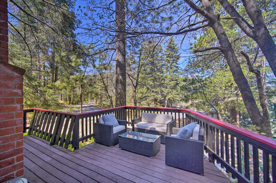 Newly Renovated Lake Arrowhead Cabin w/ Deck! House in Lake Arrowhead