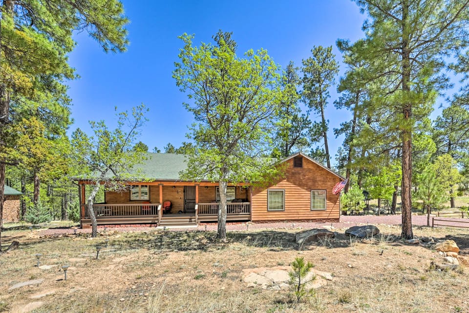 Bring a Pet: Happy Jack Cabin w/ Fire Pit! House in Arizona