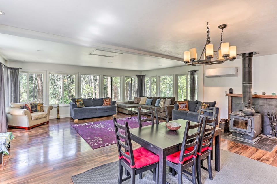 Vibrant Weaverville Escape w/ Deck & Creek! House in California
