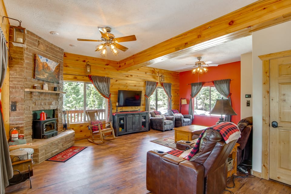Duck Creek Village Cabin Near National Forest! House in Utah