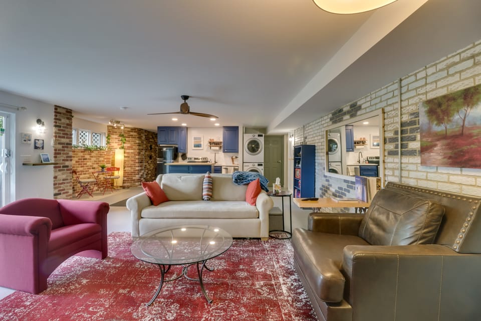 Renovated Studio on 5 Acres - Near Vineyards! Apartment in Shenandoah Valley