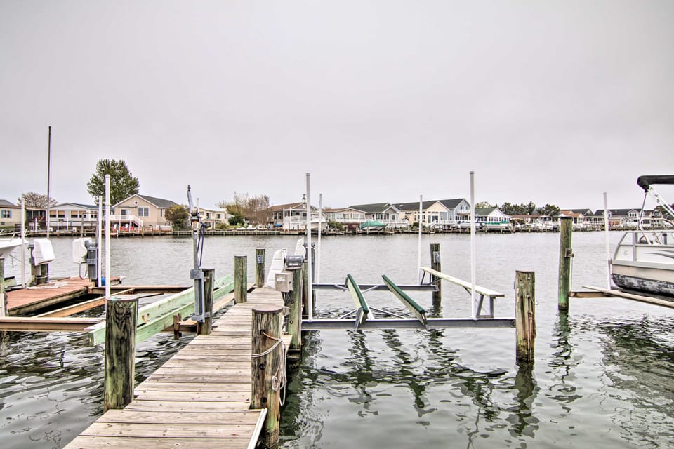 Walk to Maryland Beach: Canal-Front Escape w/ Dock Apartment in Ocean City