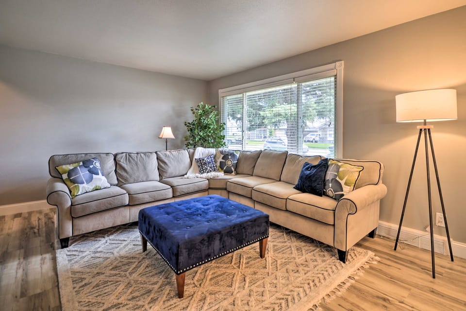 Billings Abode w/ Grill: Walk to Park & Shops House in Billings