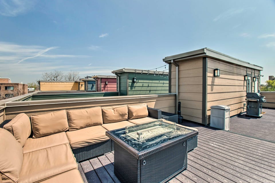 Rooftop Deck & City Views: Denver Abode! Apartment in Denver