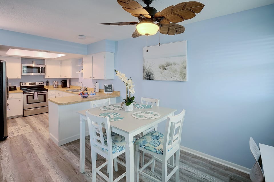 Idyllic Fort Pierce Retreat - Walk to Beach! Apartment in Fort Pierce