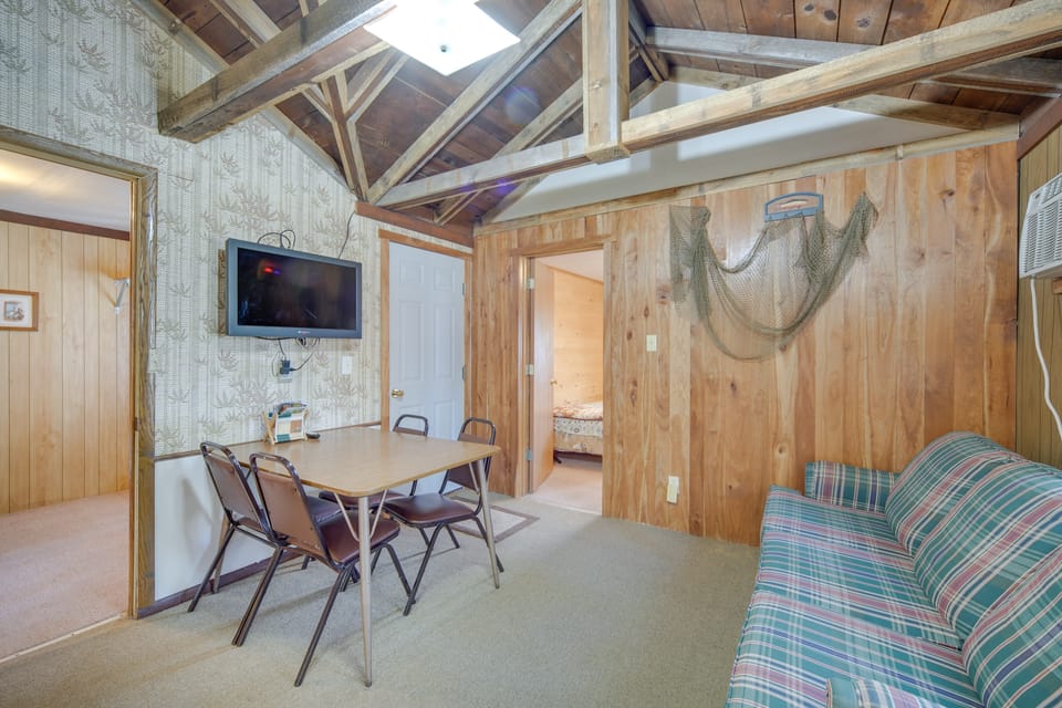 Stone Lake Cabin w/ Private Deck & Fire Pit! House in Wisconsin