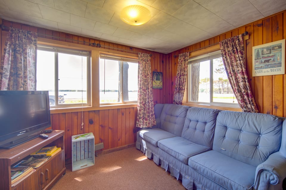 Convenient Cabin w/ Access to 3 Boat Docks! House in Wisconsin