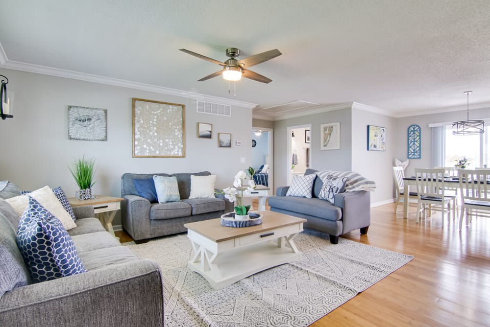 Sunsets, Salt Air and Single-Story Ease in Fenwick House in Sussex County