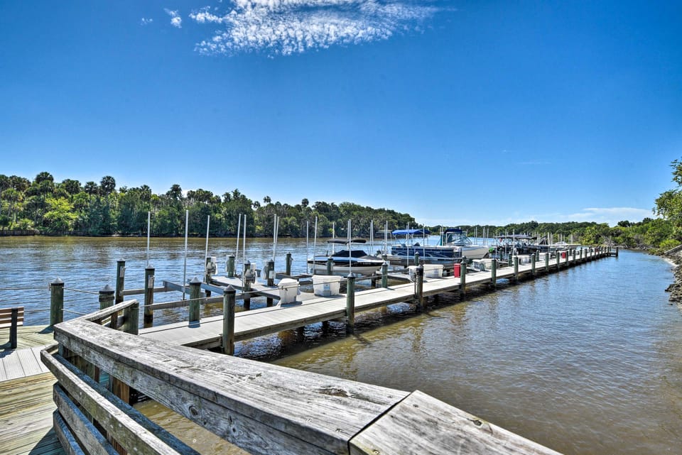 Waterfront Palm Coast Condo w/ Boat Dock & Pool! Apartment in Palm Coast