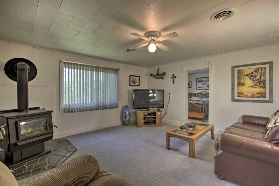 Walkable Ten Sleep House w/ Patio & Sunroom! House in Wyoming