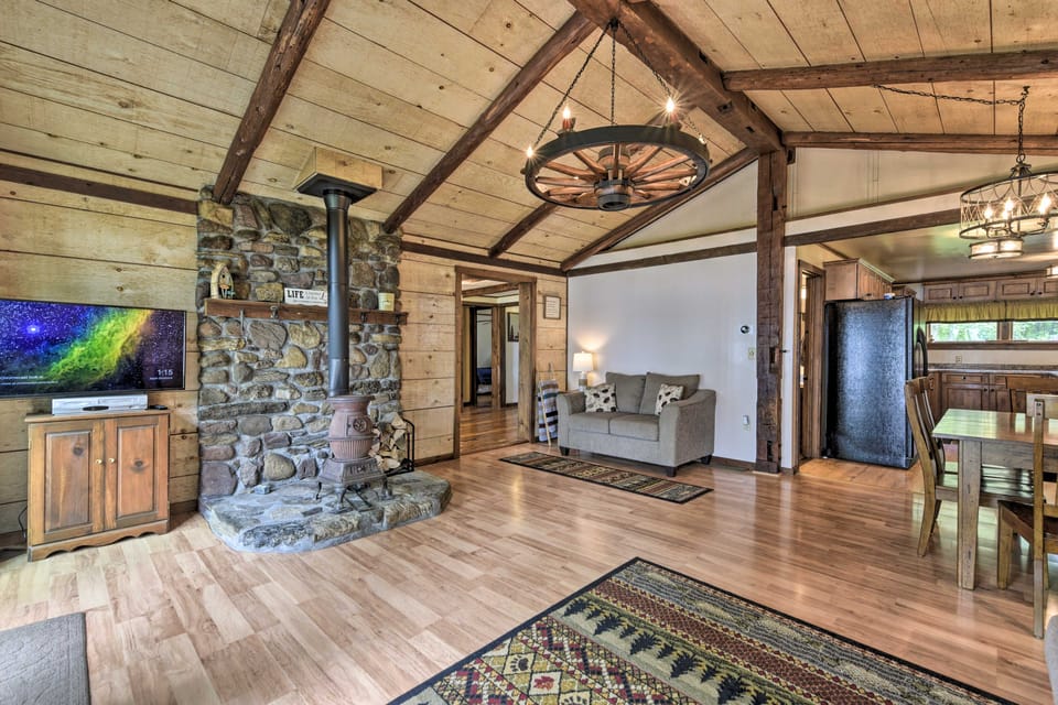 Cozy Lake Champlain Cottage w/ Beautiful View Cottage in Addison County