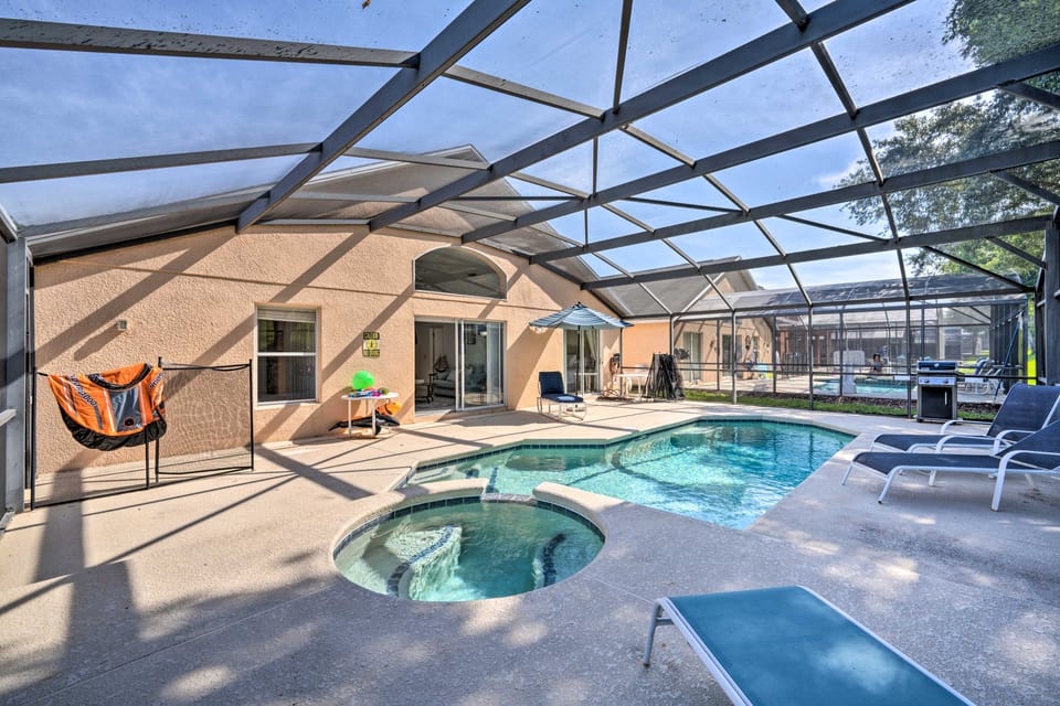Pool + Lanai: Emerald Isle Resort Home! House in Four Corners