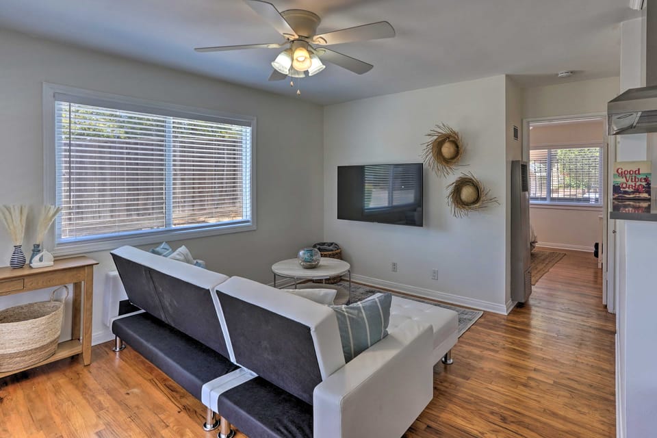 Orange County Gem: Walk to Crescent Bay Beach Apartment in Laguna Beach