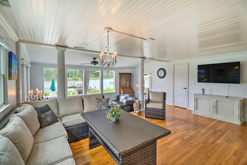 Grasonville Home w/ Private Pool on the Water House in Maryland