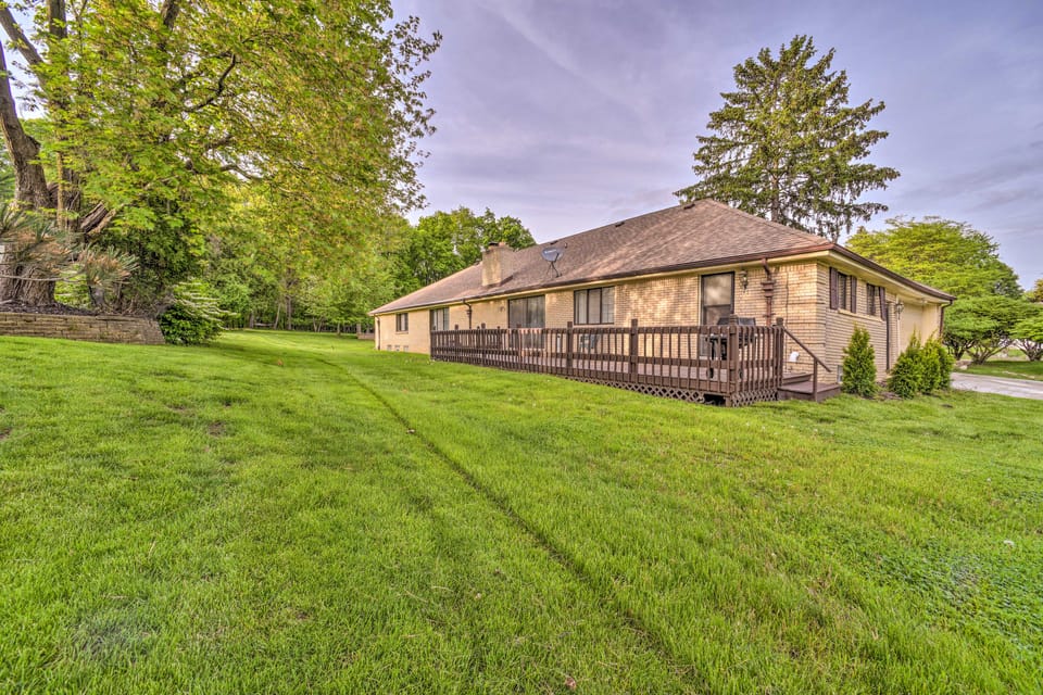 Cozy West Bloomfield Home - Fishing Nearby! House in Lake Erie