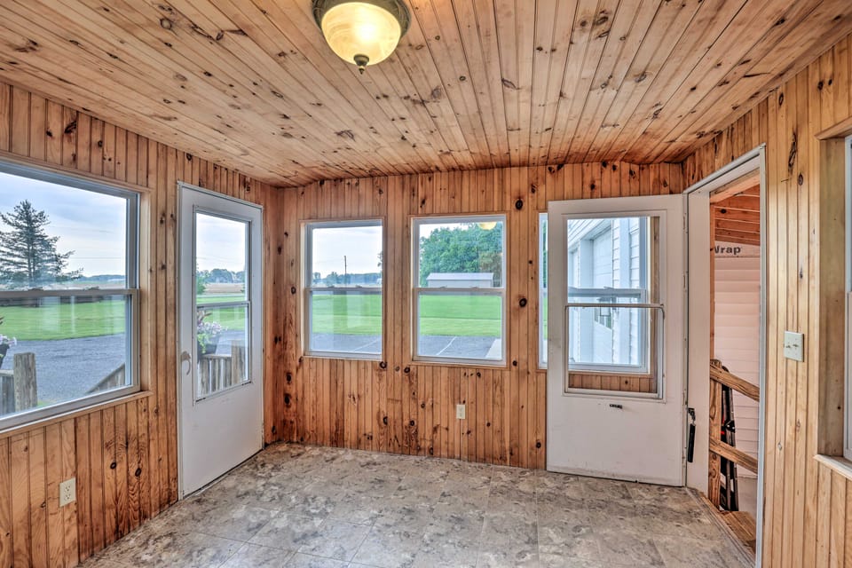 Cozy Seneca Falls Home Close to Cayuga Wine Trail! House in Fayette