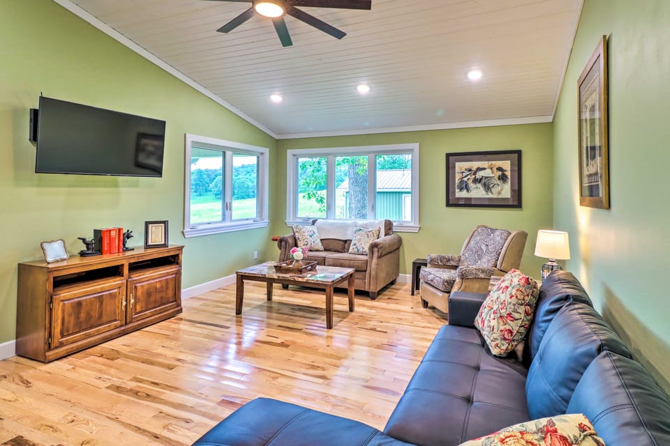 Secluded Timbo Retreat - Hike, Swim & Kayak! Cottage in Arkansas