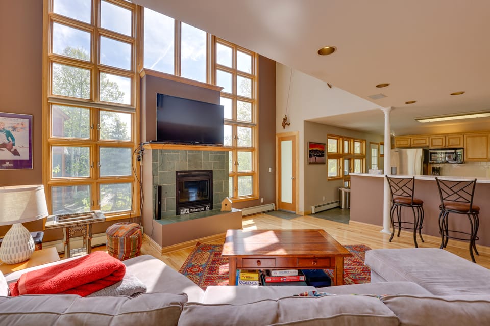 Spacious Townhome Near Main St & Lake Dillon! Apartment in Frisco