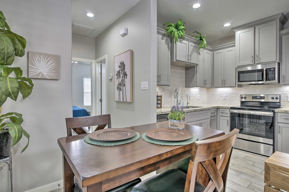 Private Patio: Edinburg Couple's Retreat! Apartment in Edinburg