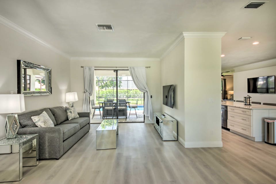 Lanai + Pool: Dog-Friendly Home in Cape Coral! House in Cape Coral