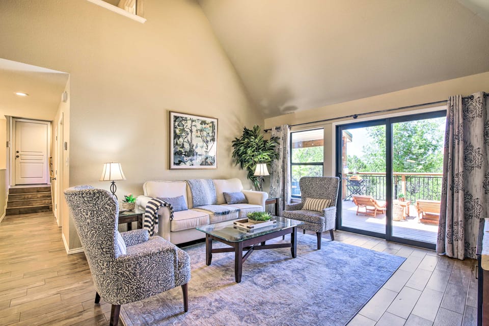 Updated Retreat with Game Room & Boat Ramp Access! House in Lago Vista