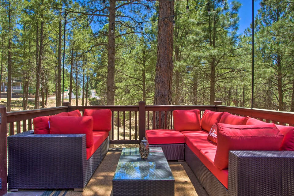 Flagstaff Hideaway: Private Hot Tub, 4 Mi to Dtwn! House in Flagstaff