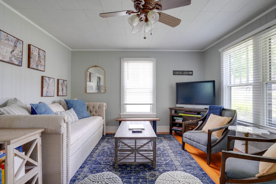 'Carousel Cottage:' North Chattanooga Home! Cottage in Chattanooga