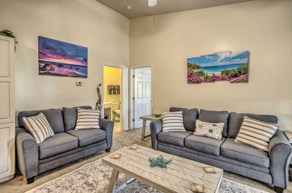 1 Mi to Coast: Myrtle Beach Condo w/ Pool Access! Apartment in South Carolina