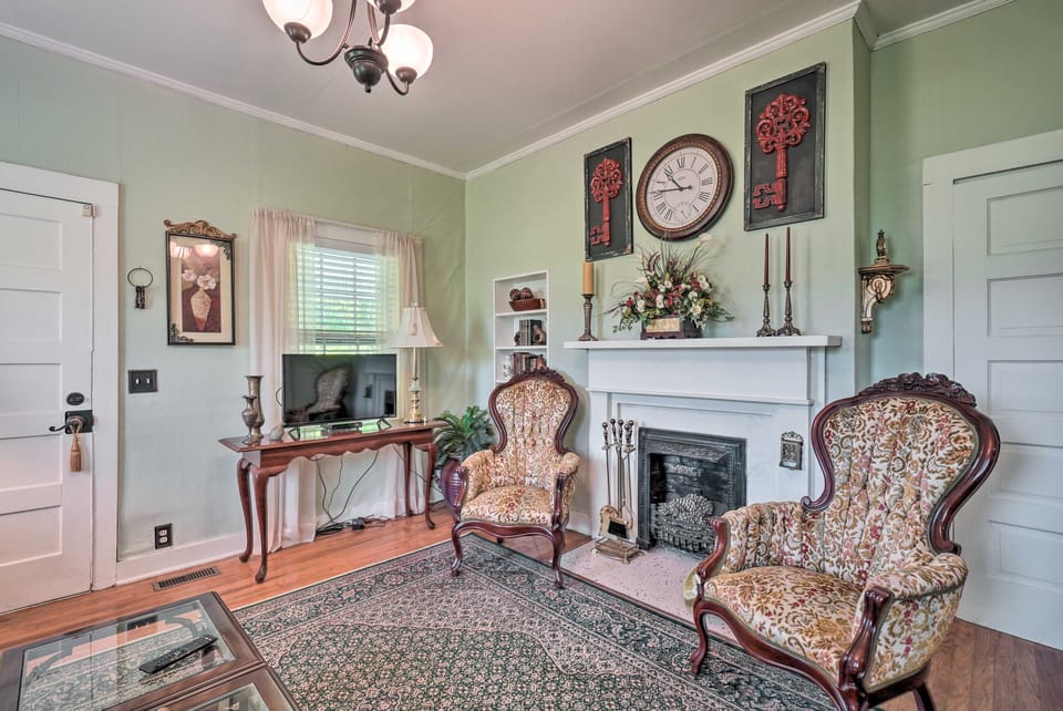 Historic Sparta Home Near Waterfalls & Hikes! House in Tennessee