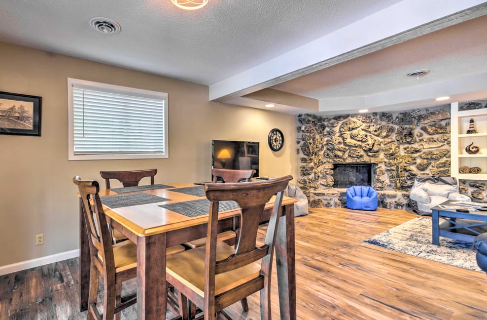 Furnished Deck, Dock! Lake of the Ozarks Oasis House in Lake of the Ozarks