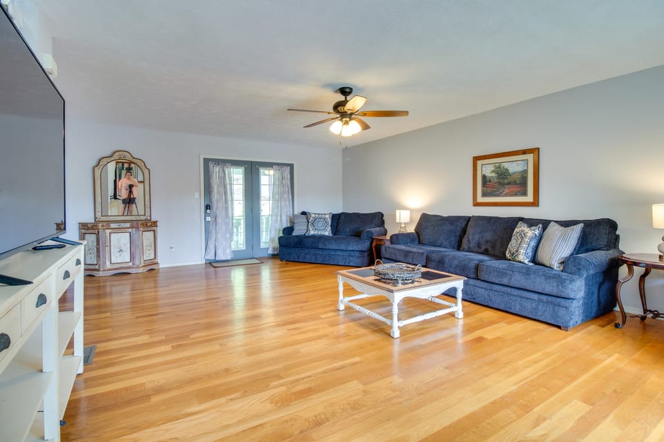 Spacious White Rivers Jewel: Fishing Haven! House in Arkansas