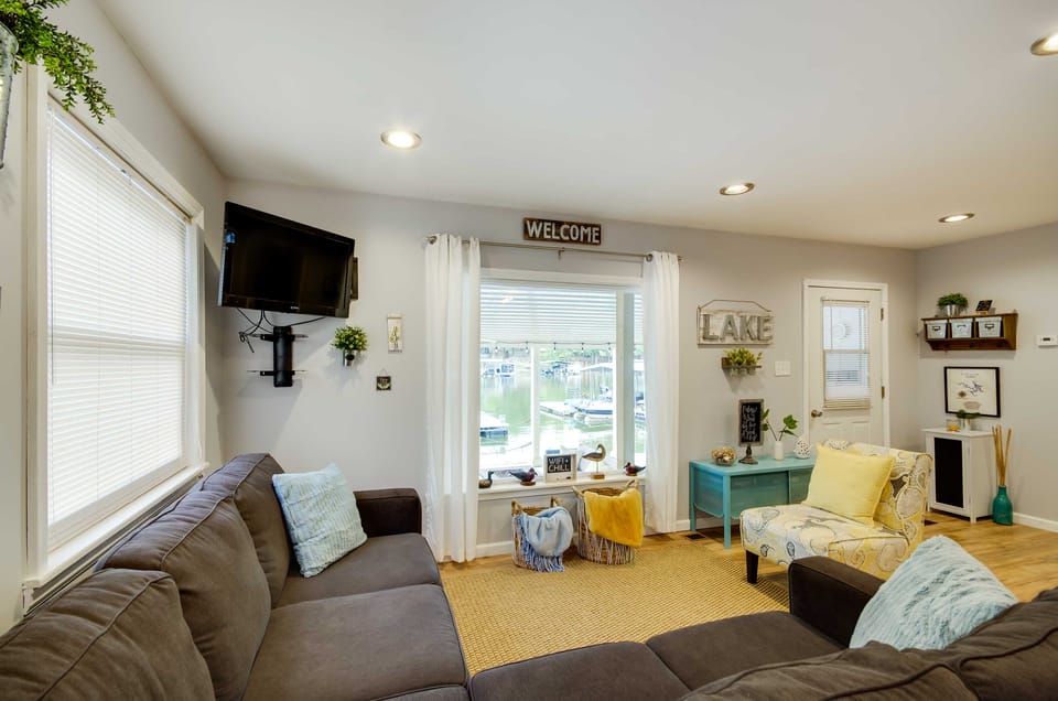 Lakefront Sunrise Beach Home w/ Private Dock! House in Lake of the Ozarks