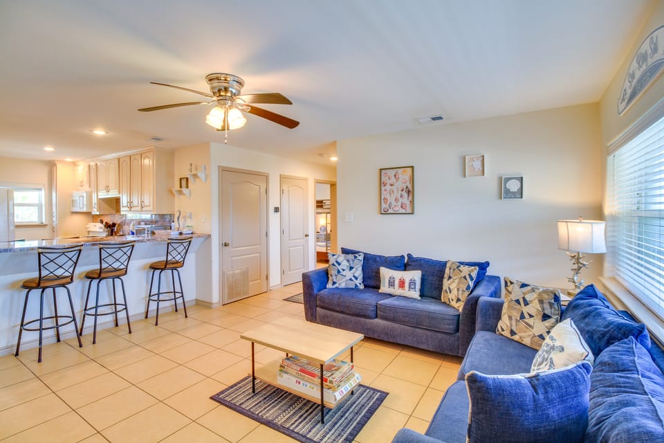 'Sea-King Sol' Ocean-View Condo in Port Aransas! Apartment in Port Aransas