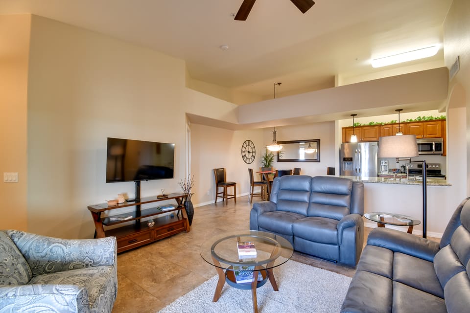 8 Mi to Tonto Nat'l Forest: 'Desert Oasis' w/ Pool Apartment in Mesa